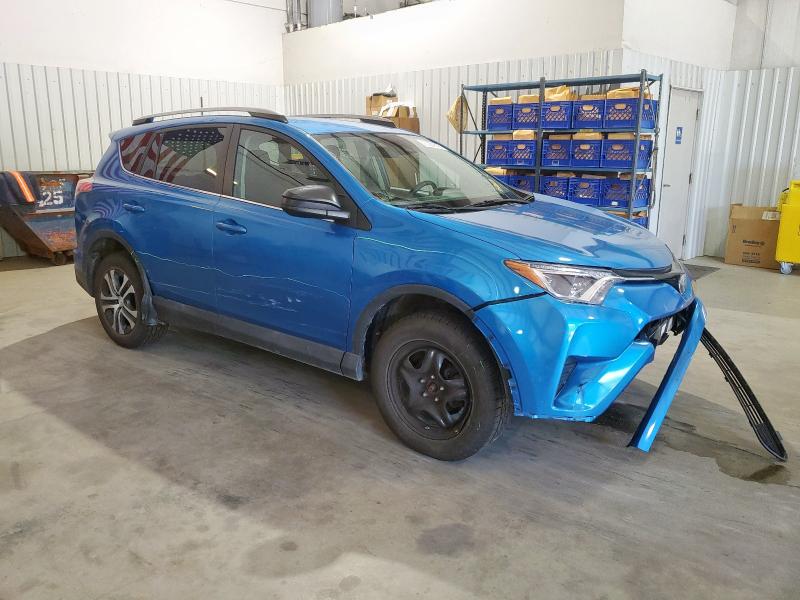 2T3ZFREV9HW344870 - 2017 TOYOTA RAV4 LE 蓝色 照片 4