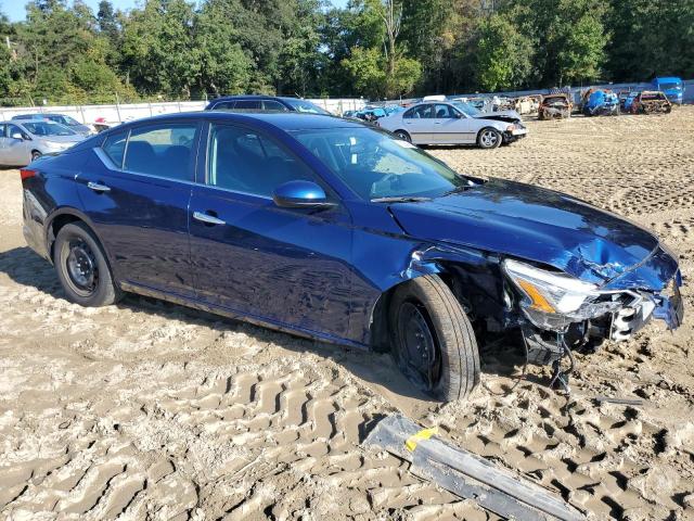 1N4BL4BV2LC205750 - 2020 NISSAN ALTIMA S BLUE photo 4