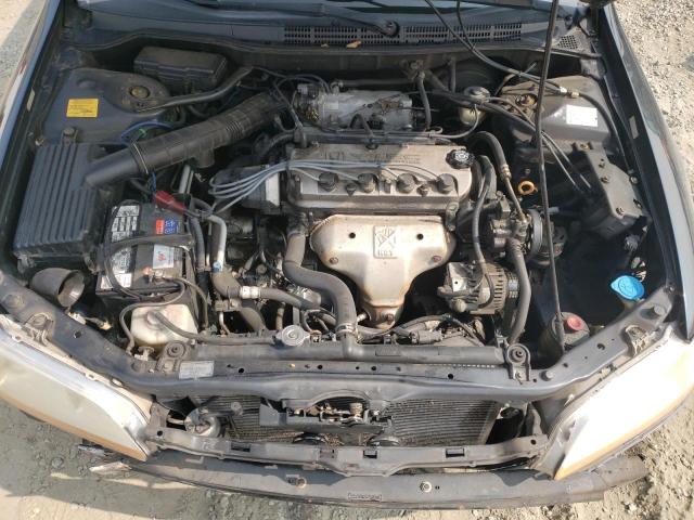 1HGCG5641YA157401 - 2000 HONDA ACCORD LX BLACK photo 11