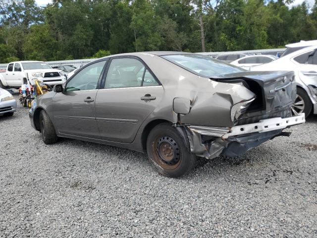 4T1BE32K22U626263 - 2002 TOYOTA CAMRY LE GRAY photo 2