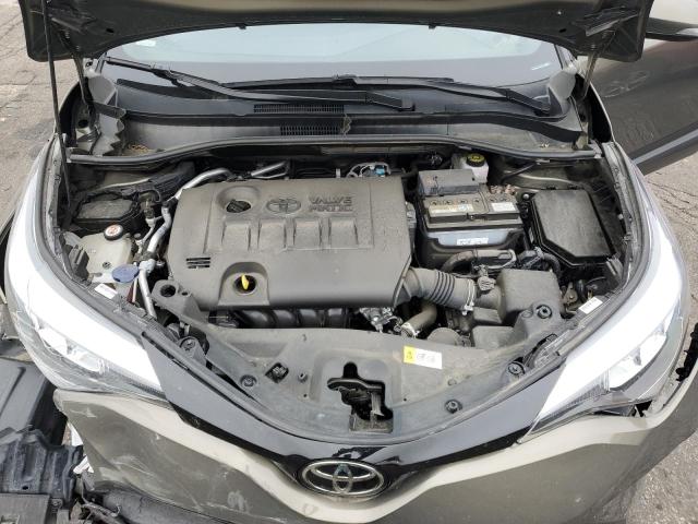 NMTKHMBXXMR136513 - 2021 TOYOTA C-HR XLE BROWN photo 11