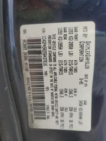 1C4GP45R25B437616 - 2005 CHRYSLER TOWN & COU ლურჯი ფოტო 13