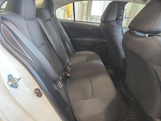 5YFEPMAE0NP331404 - 2022 TOYOTA COROLLA LE WHITE photo 10