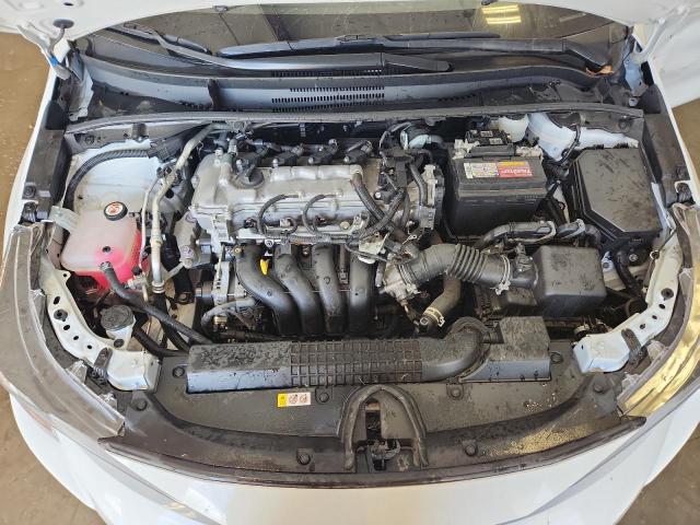 5YFEPMAE0NP331404 - 2022 TOYOTA COROLLA LE WHITE photo 11