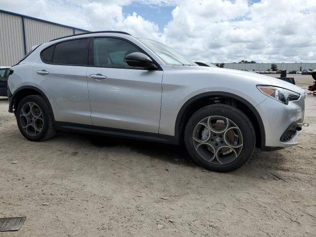 ZASPAJAN4M7D03752 - 2021 ALFA ROMEO STELVIO SPORT فضي صورة 4