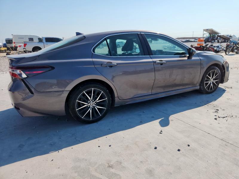 4T1G11AK1NU662294 - 2022 TOYOTA CAMRY SE GRAY photo 3