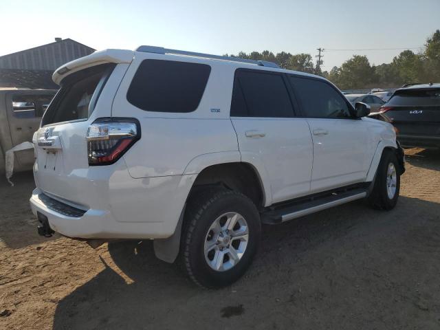 JTEZU5JR7E5067805 - 2014 TOYOTA 4RUNNER SR5 WHITE photo 3