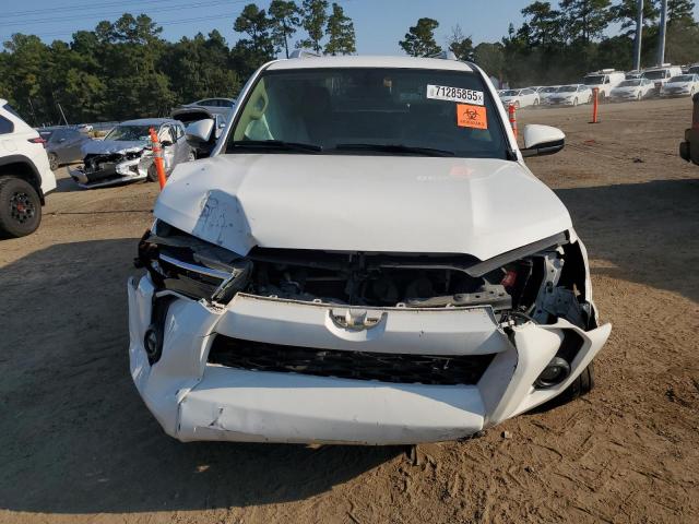 JTEZU5JR7E5067805 - 2014 TOYOTA 4RUNNER SR5 WHITE photo 5