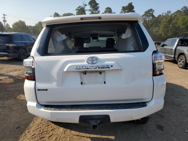 JTEZU5JR7E5067805 - 2014 TOYOTA 4RUNNER SR5 WHITE photo 6