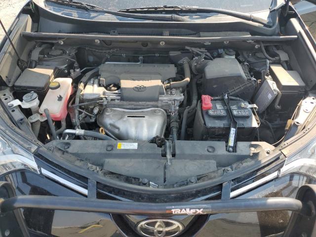 2T3BFREV9JW722676 - 2018 TOYOTA RAV4 LE 黑色 照片 12