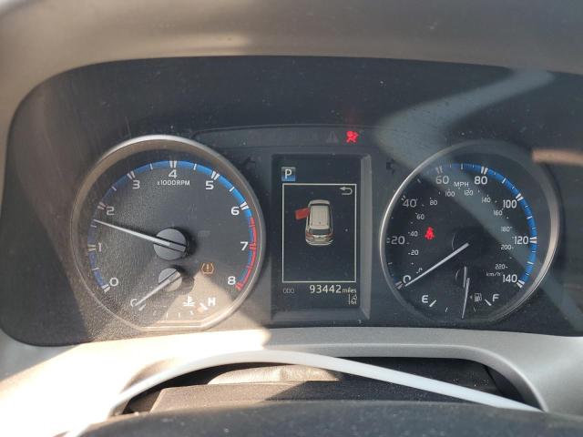 2T3BFREV9JW722676 - 2018 TOYOTA RAV4 LE 黑色 照片 9