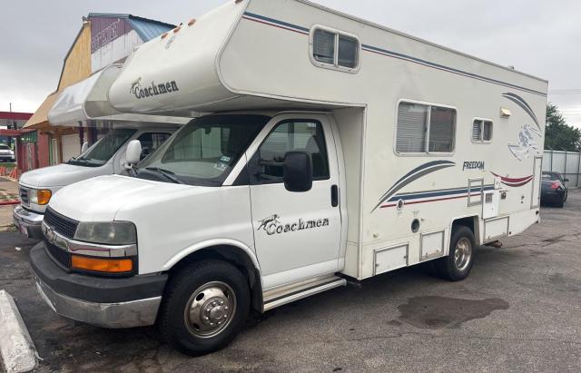 1GBJG31U831126516 - 2003 CHEVROLET EXPRESS G3 WHITE photo 2