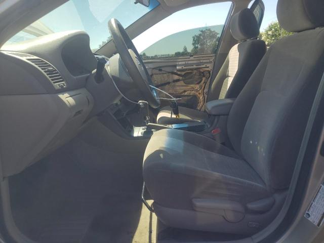 JTDBE32K253024901 - 2005 TOYOTA CAMRY LE 棕色 照片 7