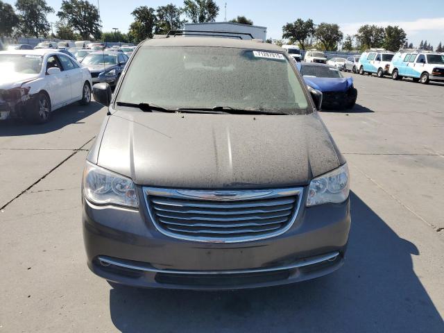 2C4RC1BG4FR696424 - 2015 CHRYSLER TOWN & COU TOURING GRAY photo 5
