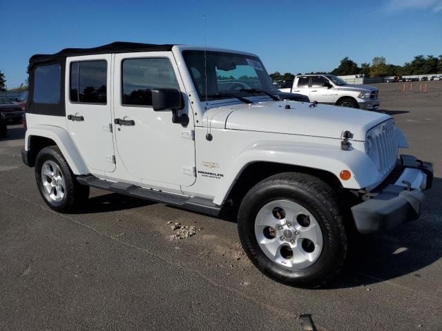 1C4BJWEG4FL767467 - 2015 JEEP WRANGLER U SAHARA WHITE photo 4