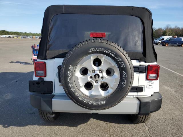 1C4BJWEG4FL767467 - 2015 JEEP WRANGLER U SAHARA WHITE photo 6