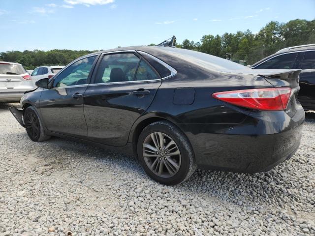 4T1BF1FK1HU620152 - 2017 TOYOTA CAMRY LE BLACK photo 2
