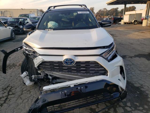 4T3E6RFV6MU033291 - 2021 TOYOTA RAV4 XSE WHITE photo 5