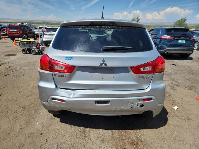 JA4AP3AU9BZ004995 - 2011 MITSUBISHI OUTLANDER ES SILVER photo 6