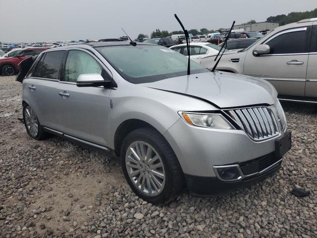 2LMDJ6JK0DBL41534 - 2013 LINCOLN MKX 银色 照片 4