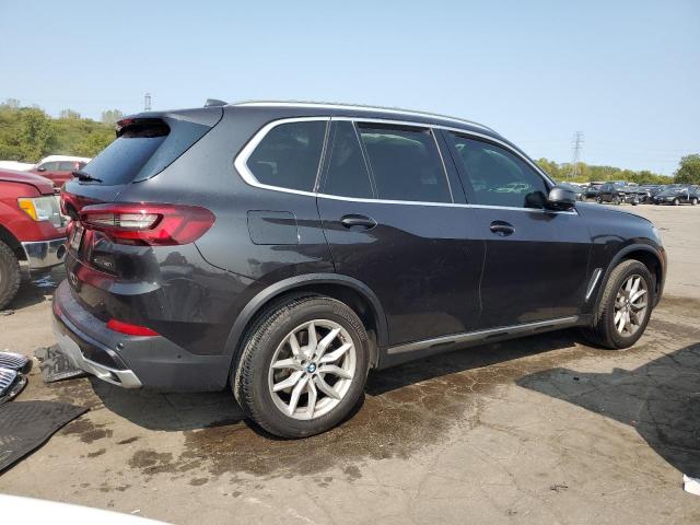 5UXCR6C02M9E80997 - 2021 BMW X5 XDRIVE40I BLACK photo 3