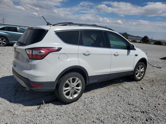 1FMCU9HD9JUB14694 - 2018 FORD ESCAPE SEL 白色 照片 3