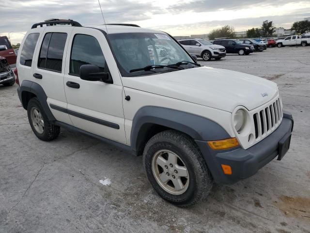 1J4GL48K17W550988 - 2007 JEEP LIBERTY SPORT WHITE photo 4