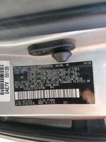 5TDZK22C18S197886 - 2008 TOYOTA SIENNA XLE SILVER photo 13