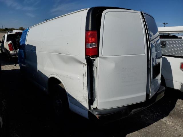 1GCWGAFF4H1111065 - 2017 CHEVROLET EXPRESS G2 WHITE photo 2