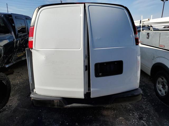 1GCWGAFF4H1111065 - 2017 CHEVROLET EXPRESS G2 WHITE photo 6