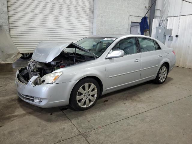 2006 TOYOTA AVALON XL, 