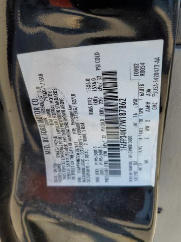 1FAFP34N77W187862 - 2007 FORD FOCUS ZX4 BLACK photo 12