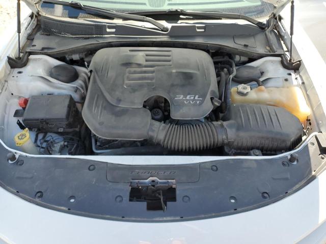 2C3CDXFGXGH229455 - 2016 DODGE CHARGER SE WHITE photo 11
