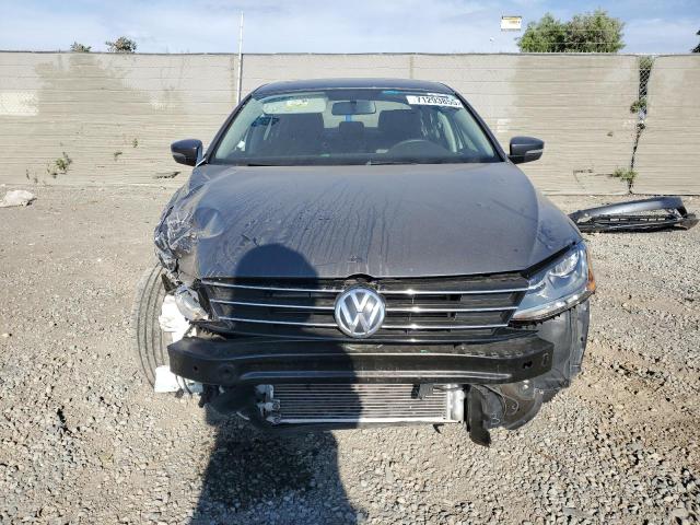 3VWDB7AJ9HM288358 - 2017 VOLKSWAGEN JETTA SE GRAY photo 5