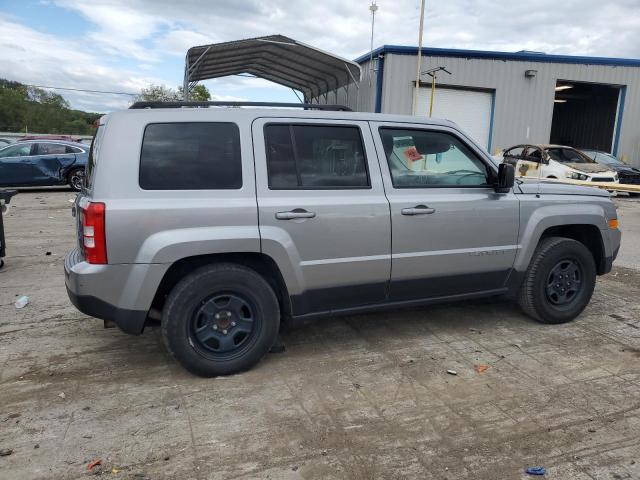 1C4NJPBB5GD677767 - 2016 JEEP PATRIOT SPORT SILVER photo 3