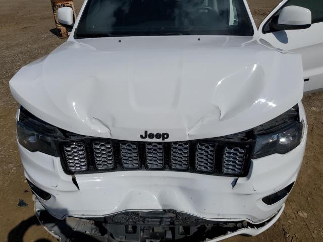 1C4RJFAG9JC500273 - 2018 JEEP GRAND CHER LAREDO WHITE photo 12