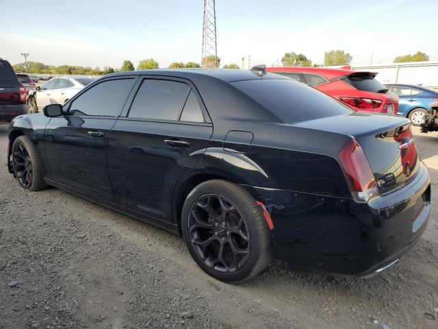 2C3CCABG3LH172080 - 2020 CHRYSLER 300 S BLACK photo 2