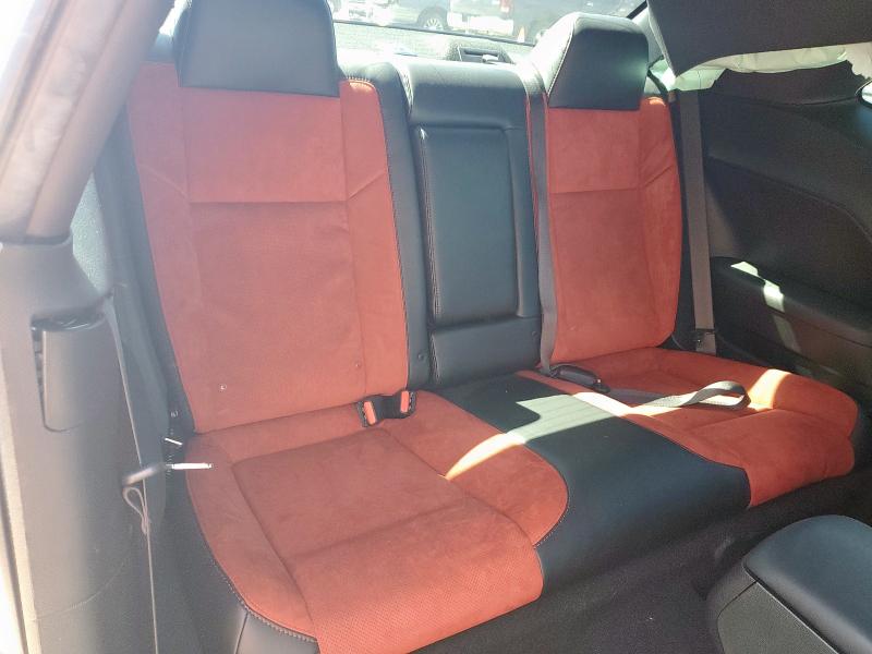 2C3CDZFJ1PH645188 - 2023 DODGE CHALLENGER R/T SCAT PACK SILVER photo 10