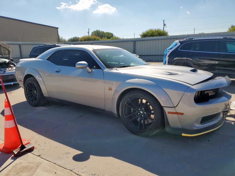 2C3CDZFJ1PH645188 - 2023 DODGE CHALLENGER R/T SCAT PACK SILVER photo 4