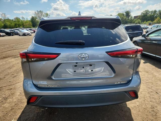 5TDGZRBH9MS066075 - 2021 TOYOTA HIGHLANDER XLE Сірий фото 6