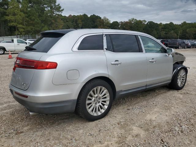 2LMHJ5AR6ABJ23859 - 2010 LINCOLN MKT SILVER photo 3