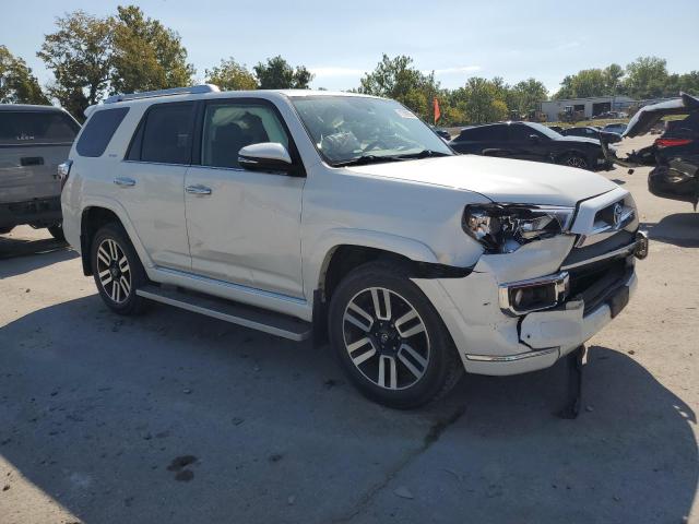 JTEBU5JR1J5517511 - 2018 TOYOTA 4RUNNER SR5/SR5 PREMIUM Blanc photo 4