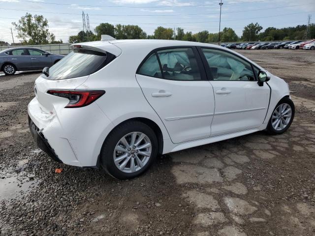 JTND4MBE3R3220696 - 2024 TOYOTA COROLLA SE WHITE photo 3