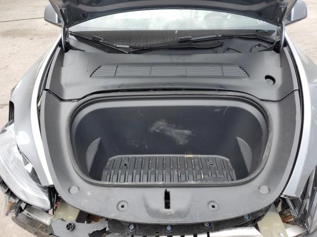 7SAYGDEF5SF304631 - 2025 TESLA MODEL Y SILVER photo 11