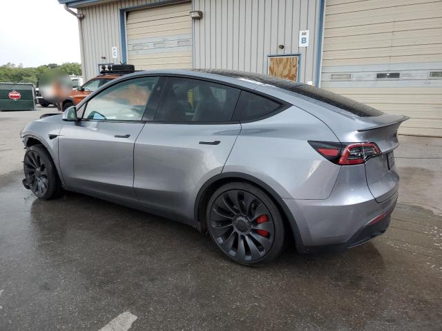 7SAYGDEF5SF304631 - 2025 TESLA MODEL Y SILVER photo 2