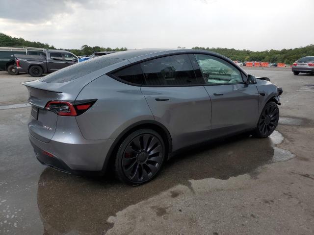 7SAYGDEF5SF304631 - 2025 TESLA MODEL Y SILVER photo 3