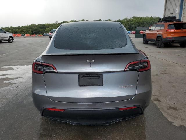7SAYGDEF5SF304631 - 2025 TESLA MODEL Y SILVER photo 6