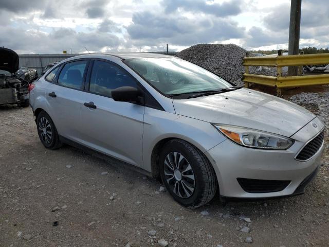 1FADP3E23GL288524 - 2016 FORD FOCUS S SILVER photo 4