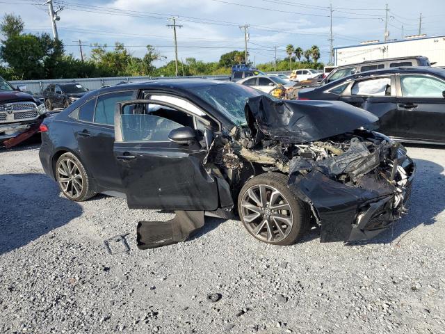 5YFS4RCE7LP048372 - 2020 TOYOTA COROLLA SE أسود صورة 4