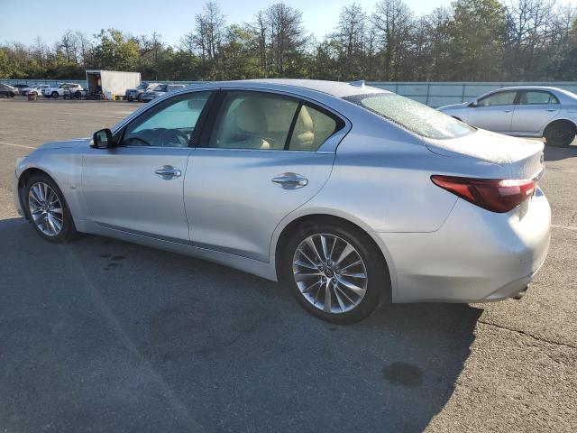 JN1EV7AP6JM363590 - 2018 INFINITI Q50 LUXE ვერცხლისფერი ფოტო 2